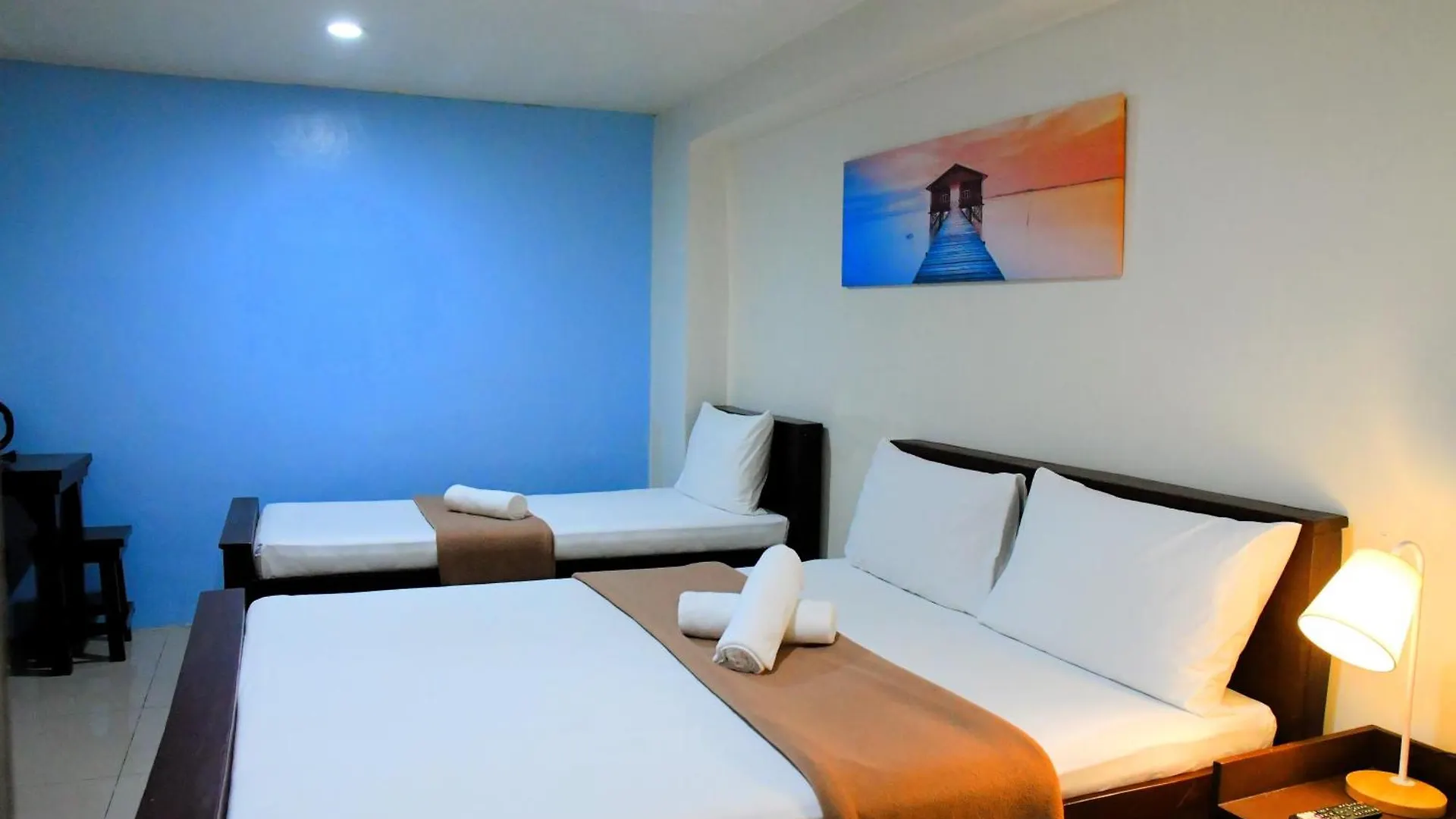 Arzo Hotel Makati Makati City 2*,
